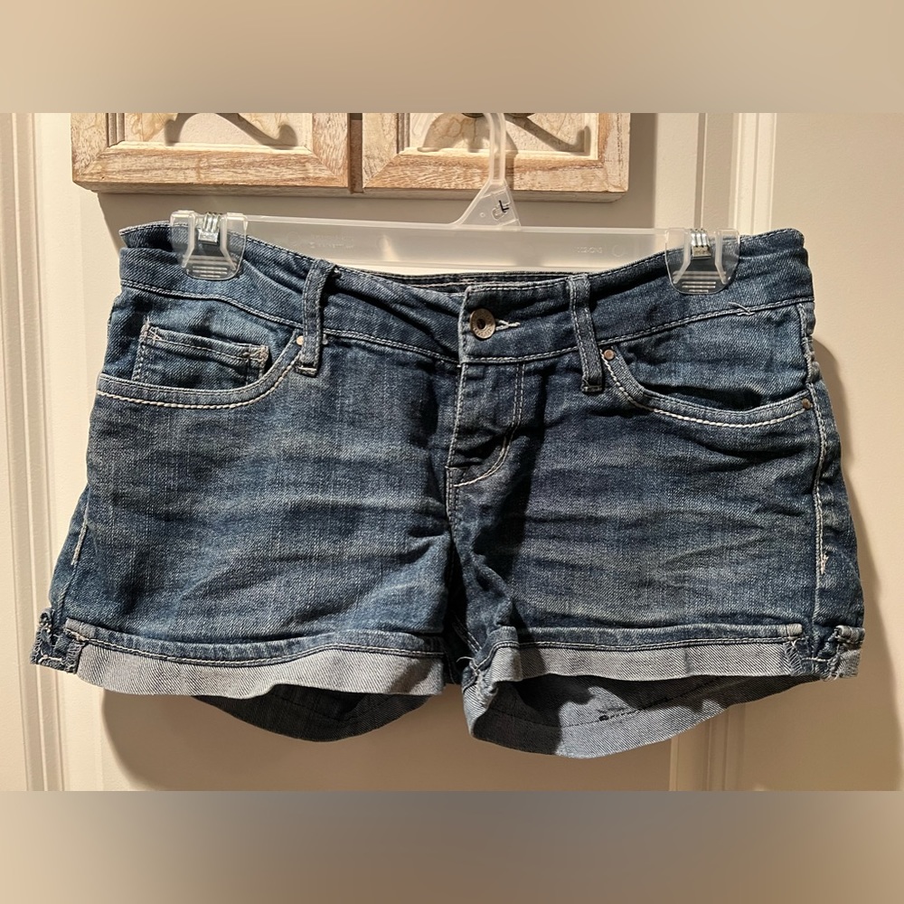 Levi & Strauss Co. Jean shorts.